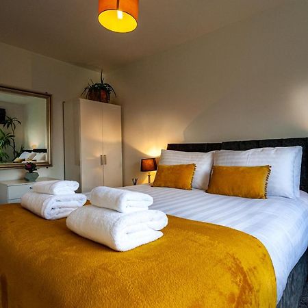 Chester Zoo Family Retreat Экстерьер фото